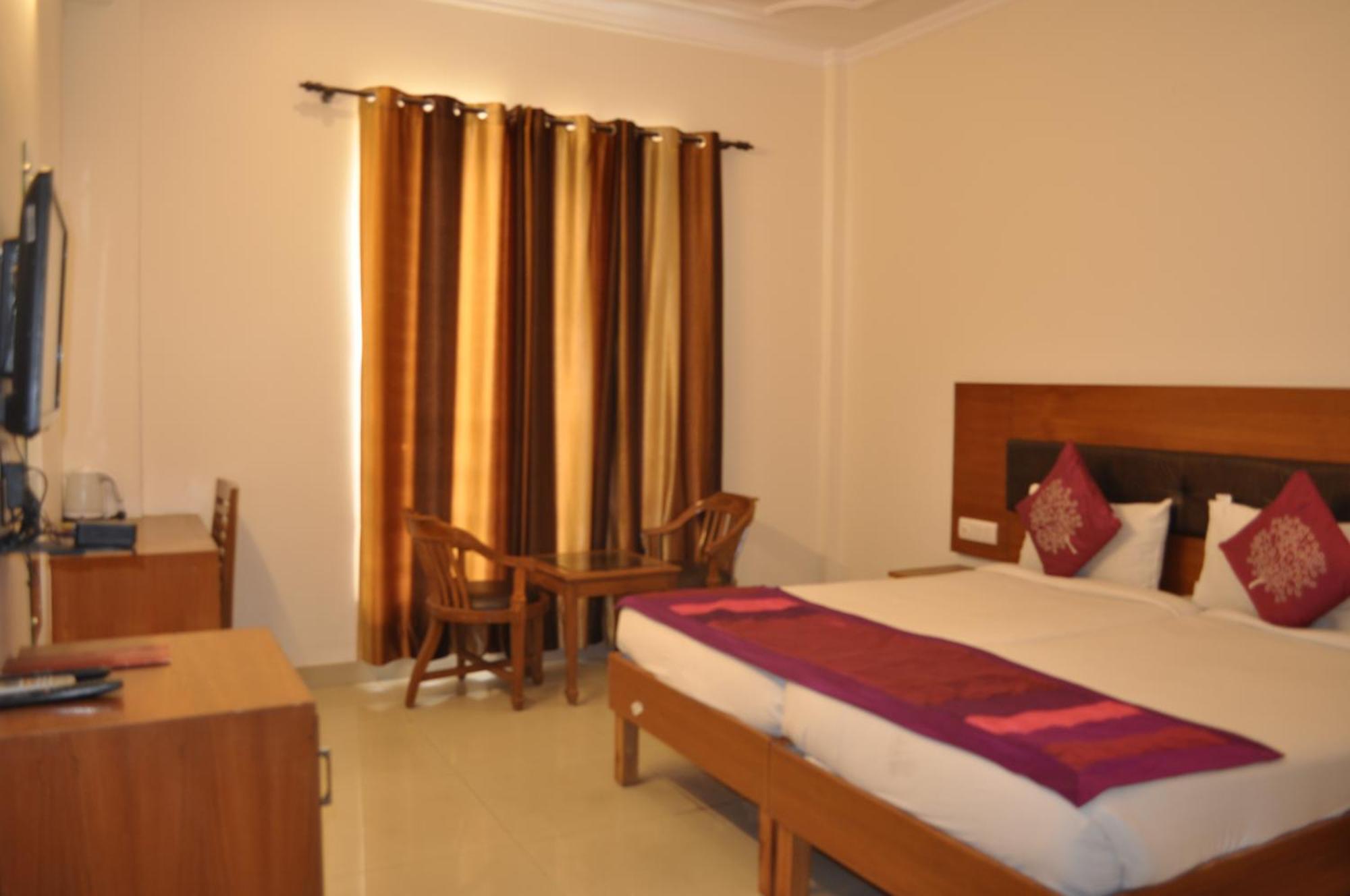 Casa Meera Noida Exterior photo